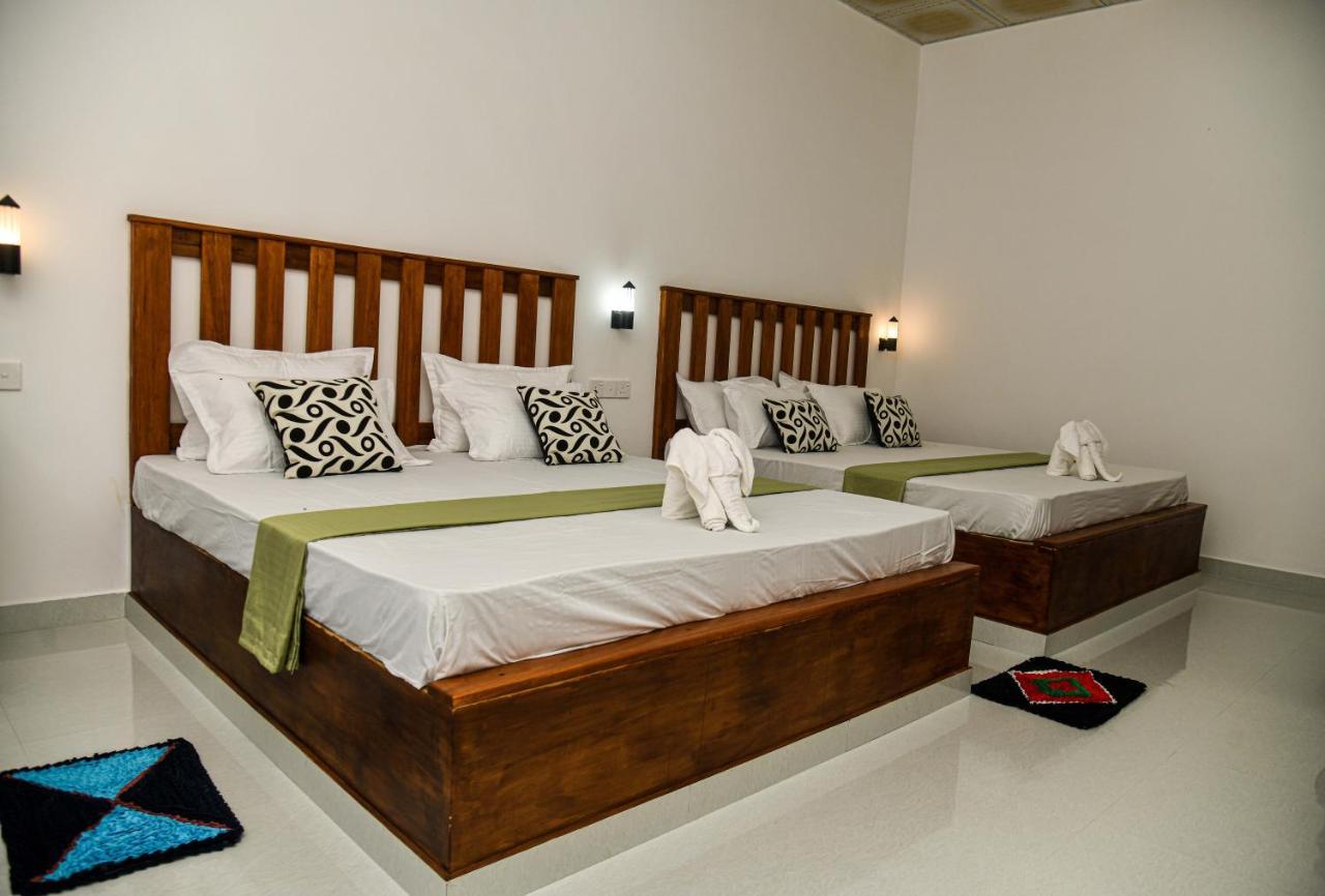 Hotel Clay House à Uda Walawe Extérieur photo